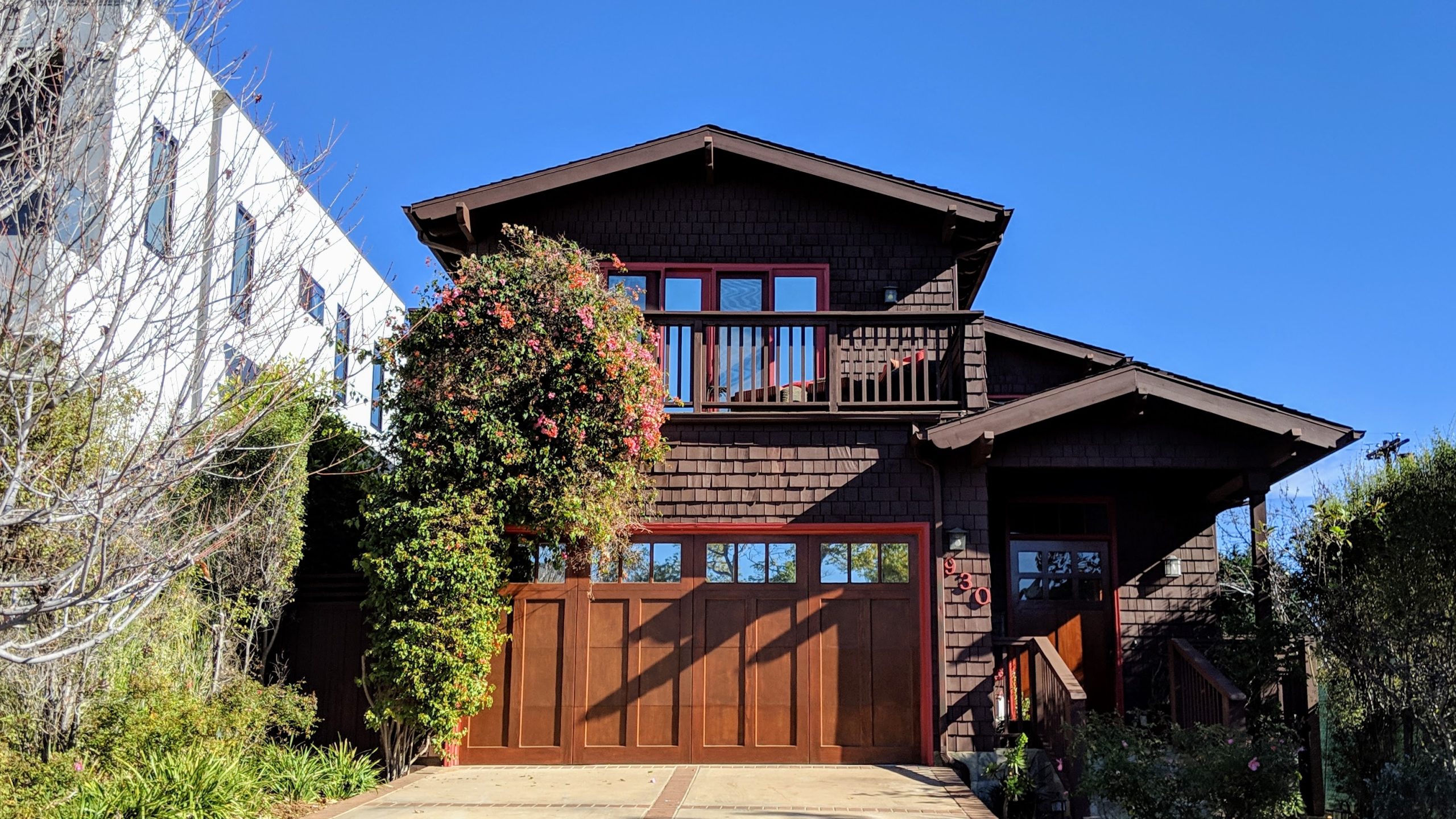 930 Galloway, Pacific Palisades / 

2001
     
 First New Construction Sale